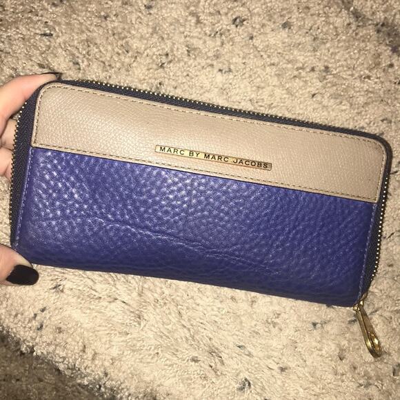 Marc by Marc Jacobs blue colorblock wallet - Picture 3 of 9